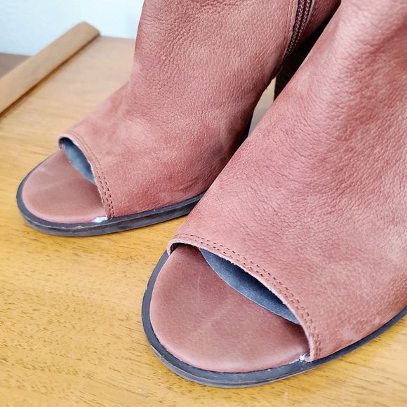 Lucky Brand Lamija Bootie Russet Suede Chunky Open Toe Shoe Casual Spring SZ 10 - Picture 8 of 12